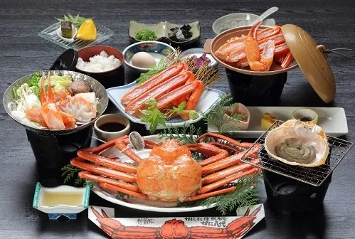 Enjoy at a Directly Managed Store of a Kasumi Seafood Company! A Full Course Featuring Two Tagged Kasumi Crabs and Kinosaki Onsen Town